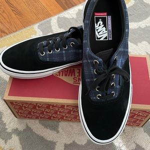 Men’s size 10 1/2 vans sneaker